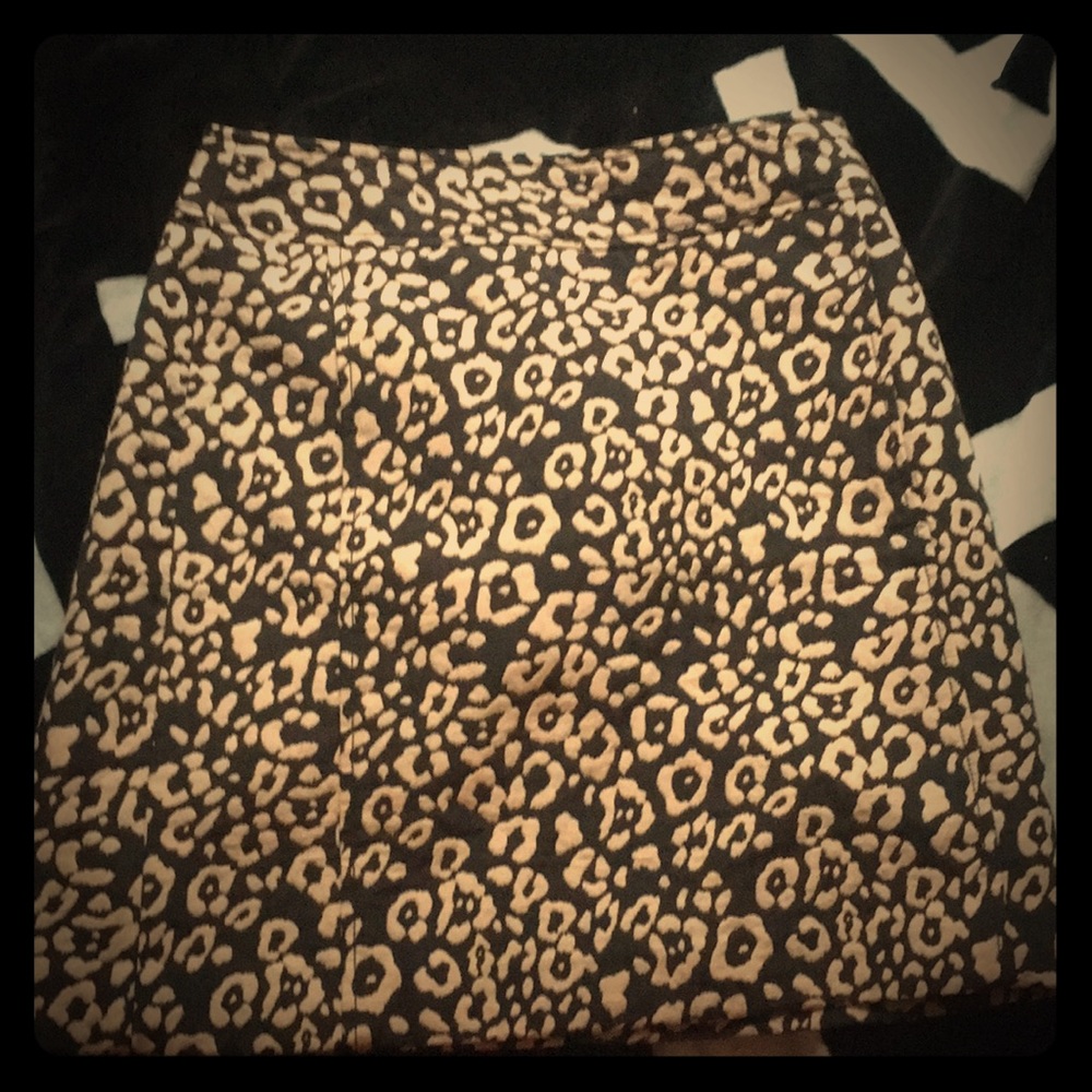 Loft leopard skirt !